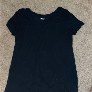 plain black comfy tee